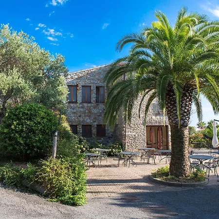 Aparthotel Martinica 4*