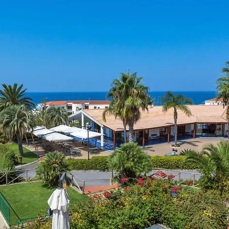 Aparthotel Martinica Bonifati