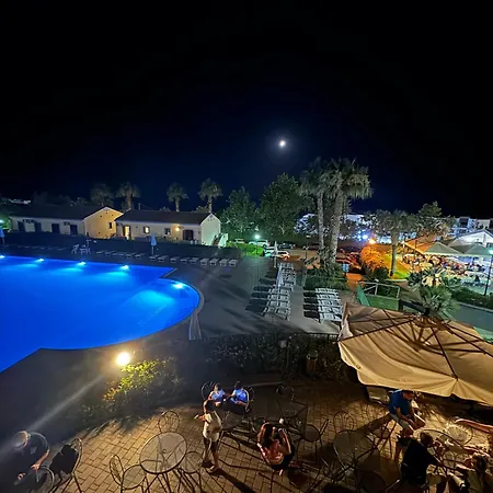 Martinica Apartahotel