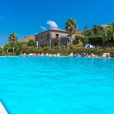 Apartahotel Martinica 3*