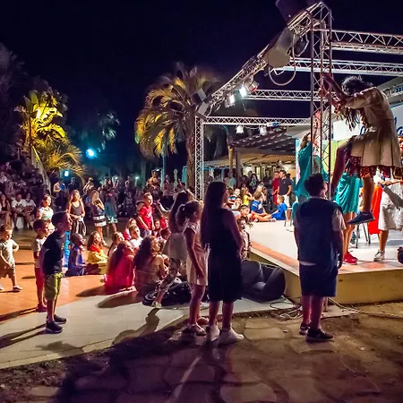 Martinica Apartahotel 3*